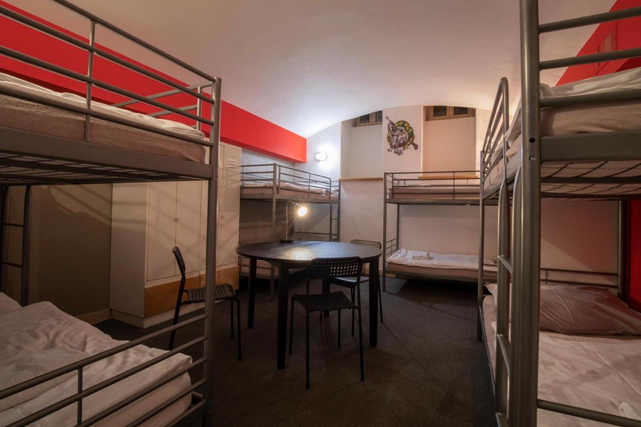 Apartmán Party Underground With Pooltable *