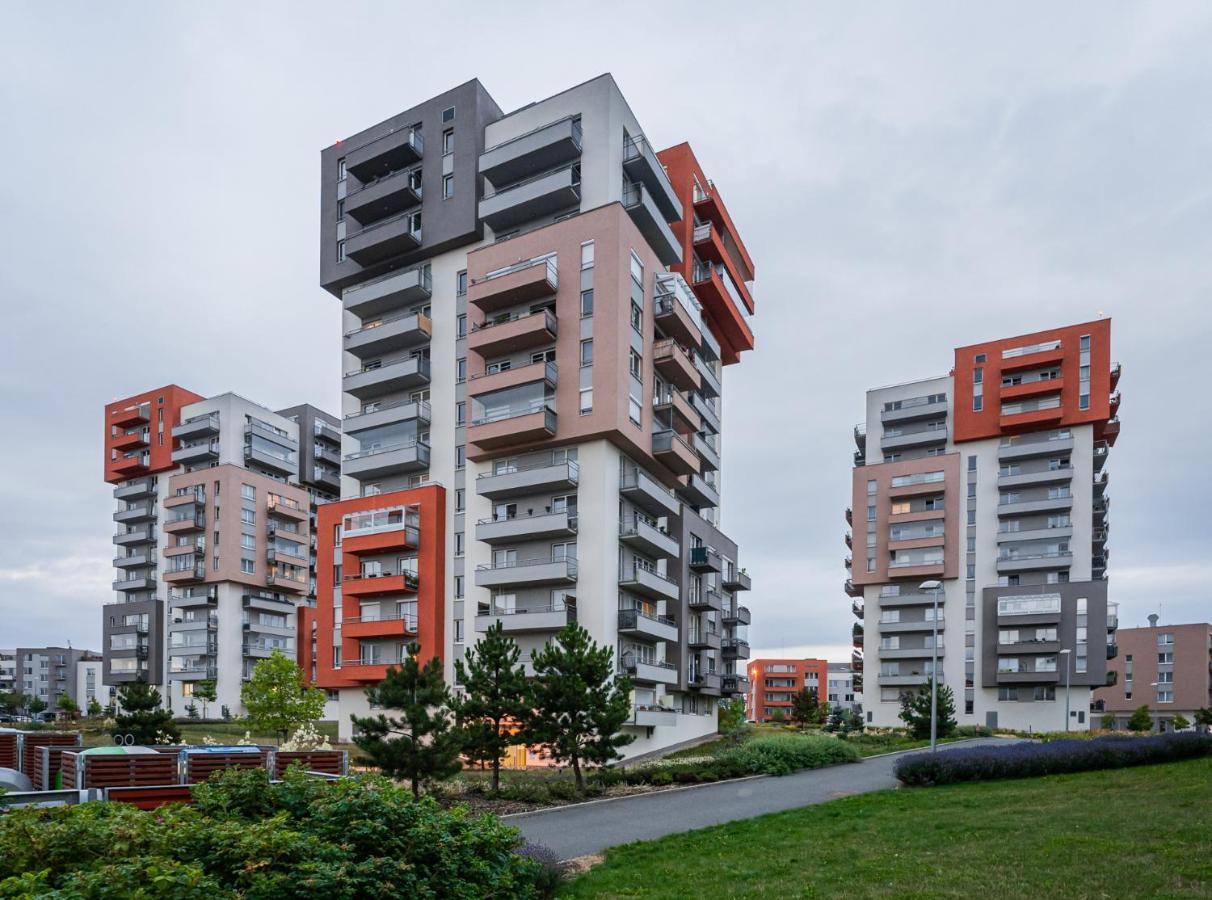 Penthouse Letnanske Zahrady Apartment *