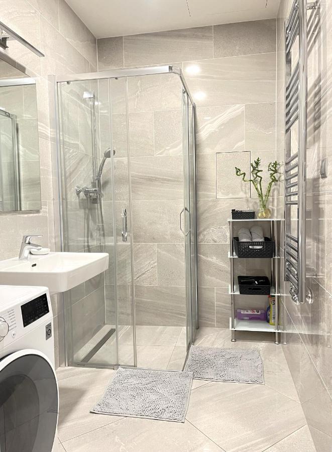 Vit - Free Parking - O2 Arena Apartment Prague
