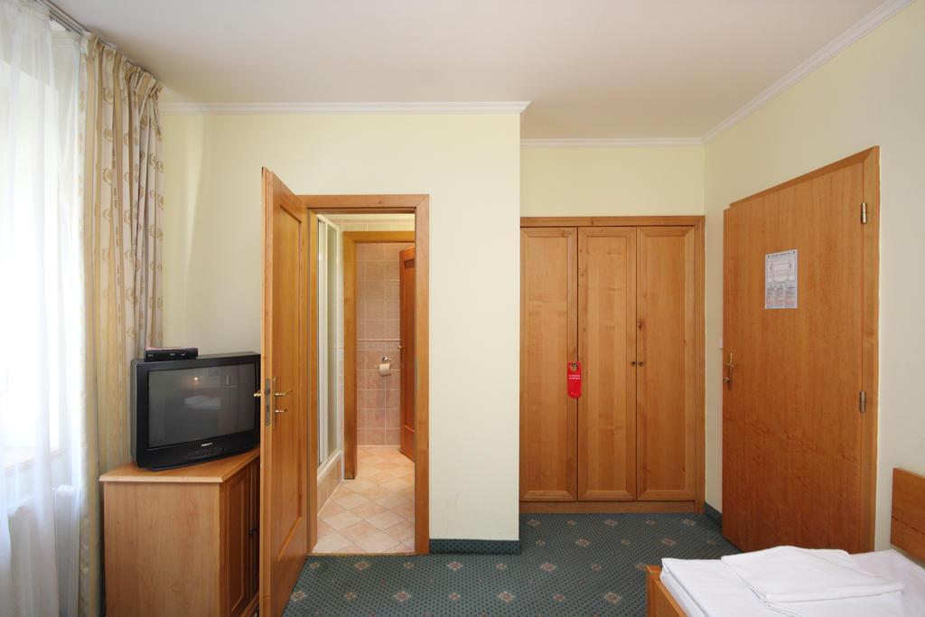 Hotell Claris Prag