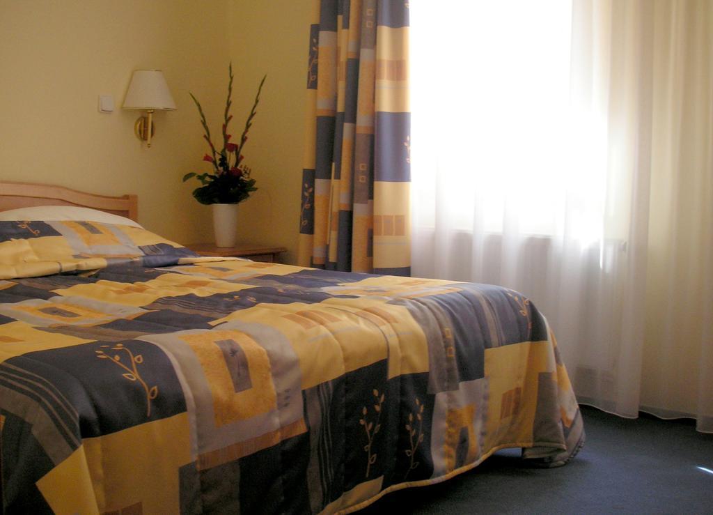 Hotell Claris 3*
