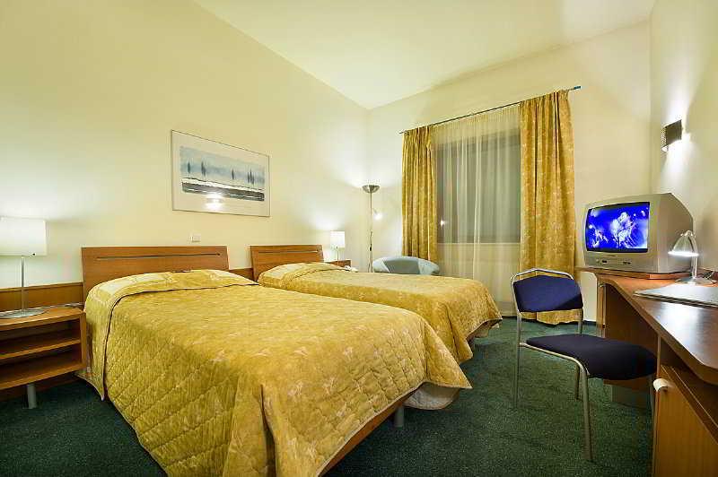 Ramada Airport Hotel Prag