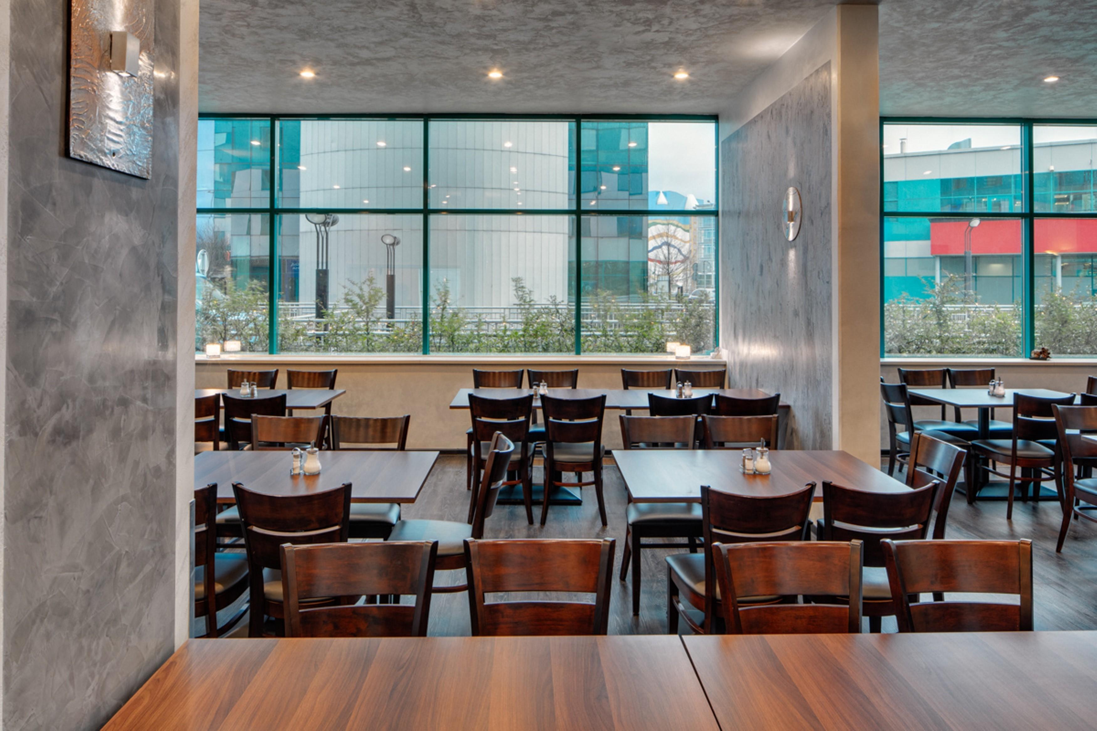 Amedia Express Prague, Trademark Collection By Wyndham 3*