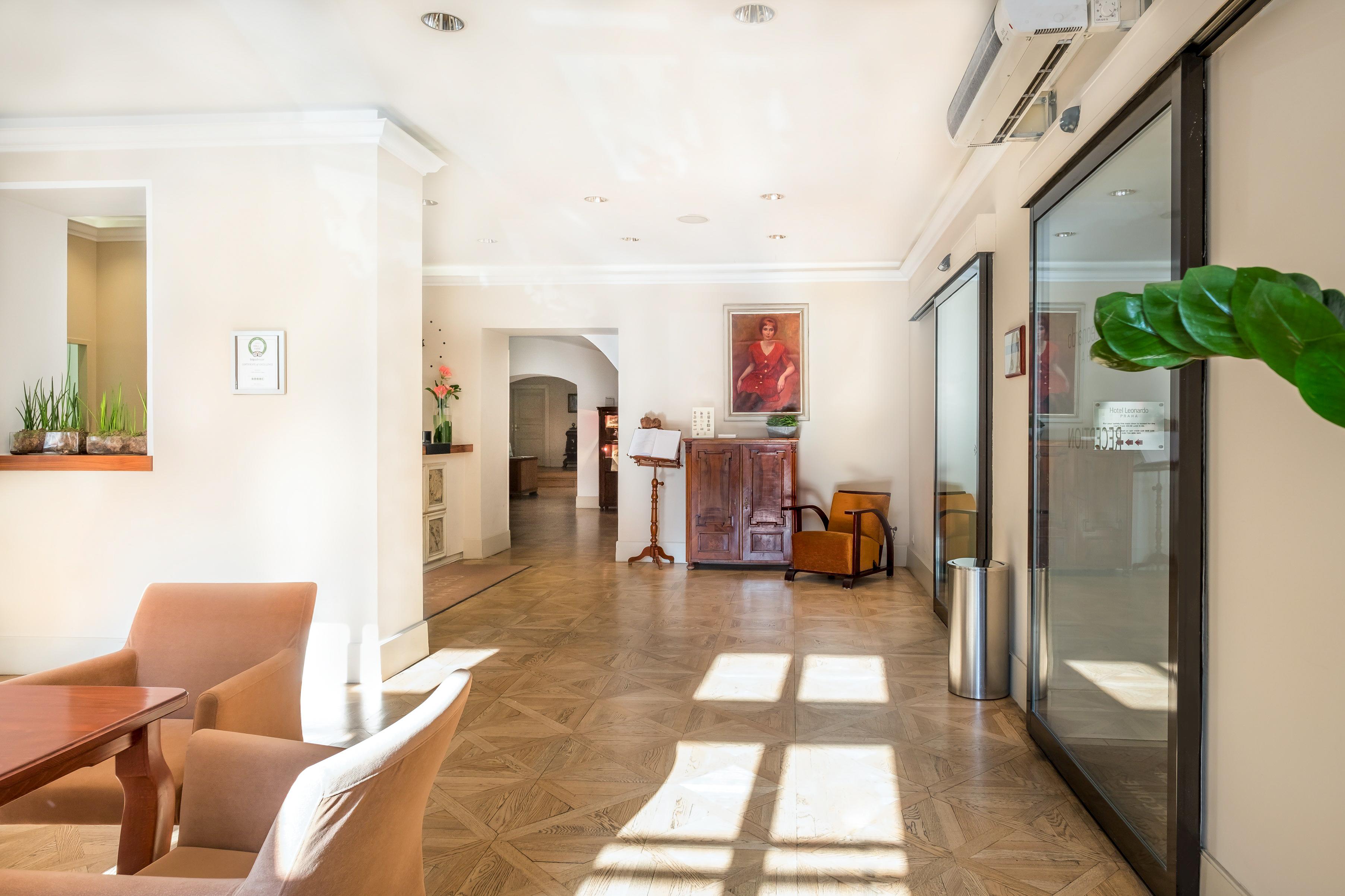 Bookquet Hotel