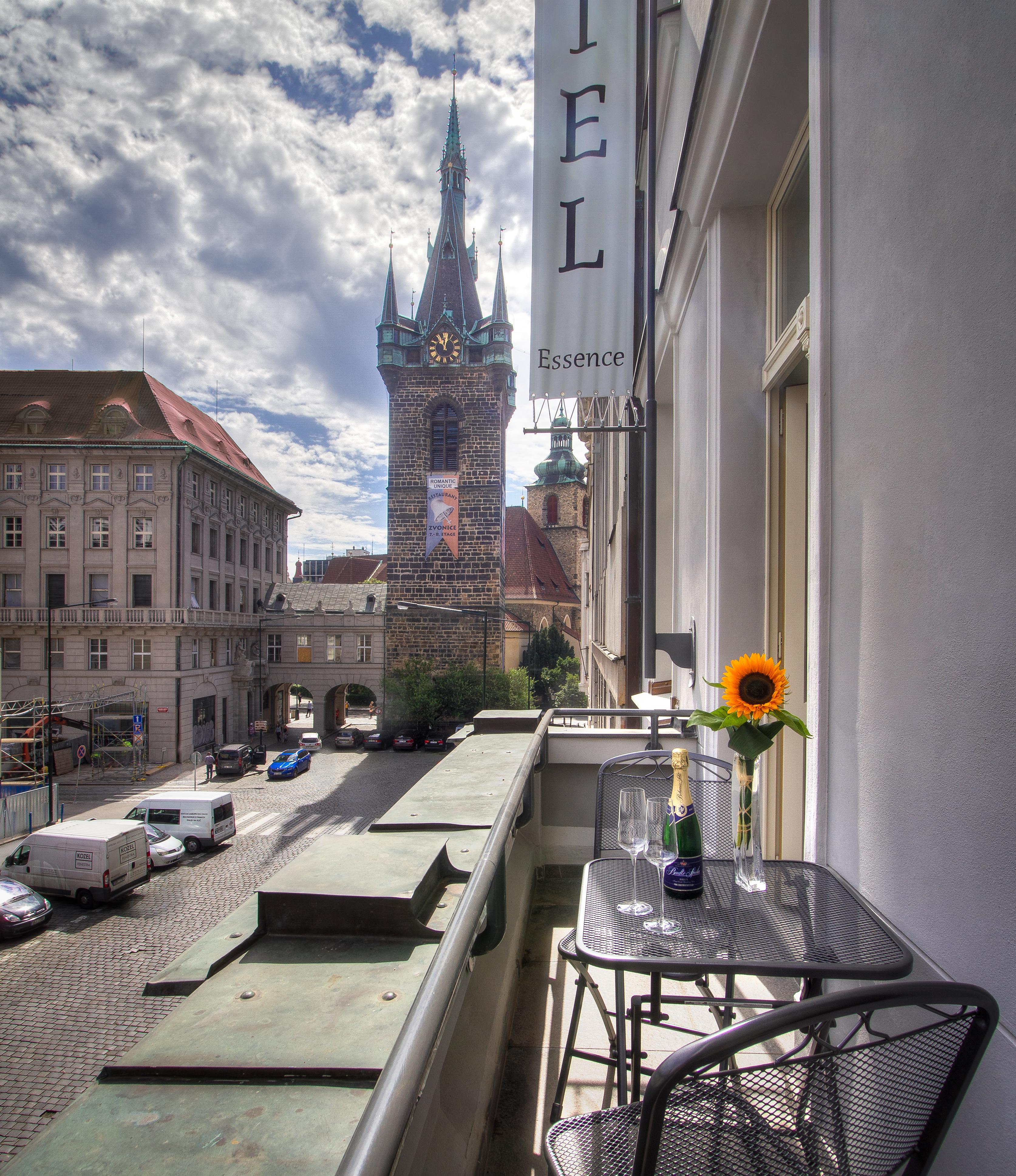 Western Premier Essence Hotel