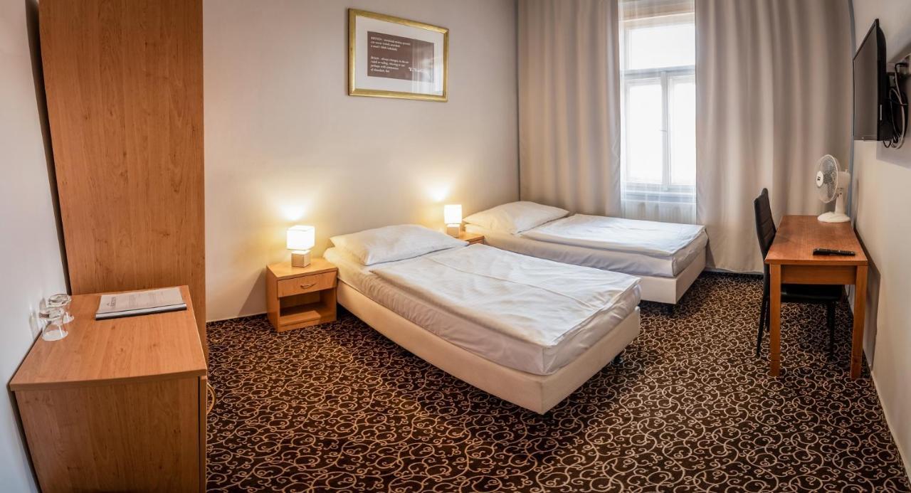 Brixen Hotell Prag