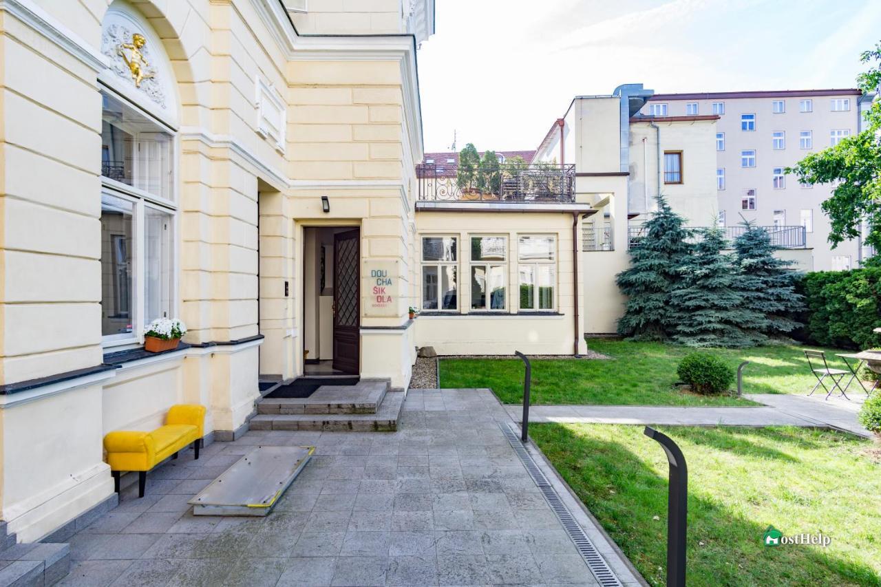 Historic Center With Hot-tub, Terrace And Garden Villa