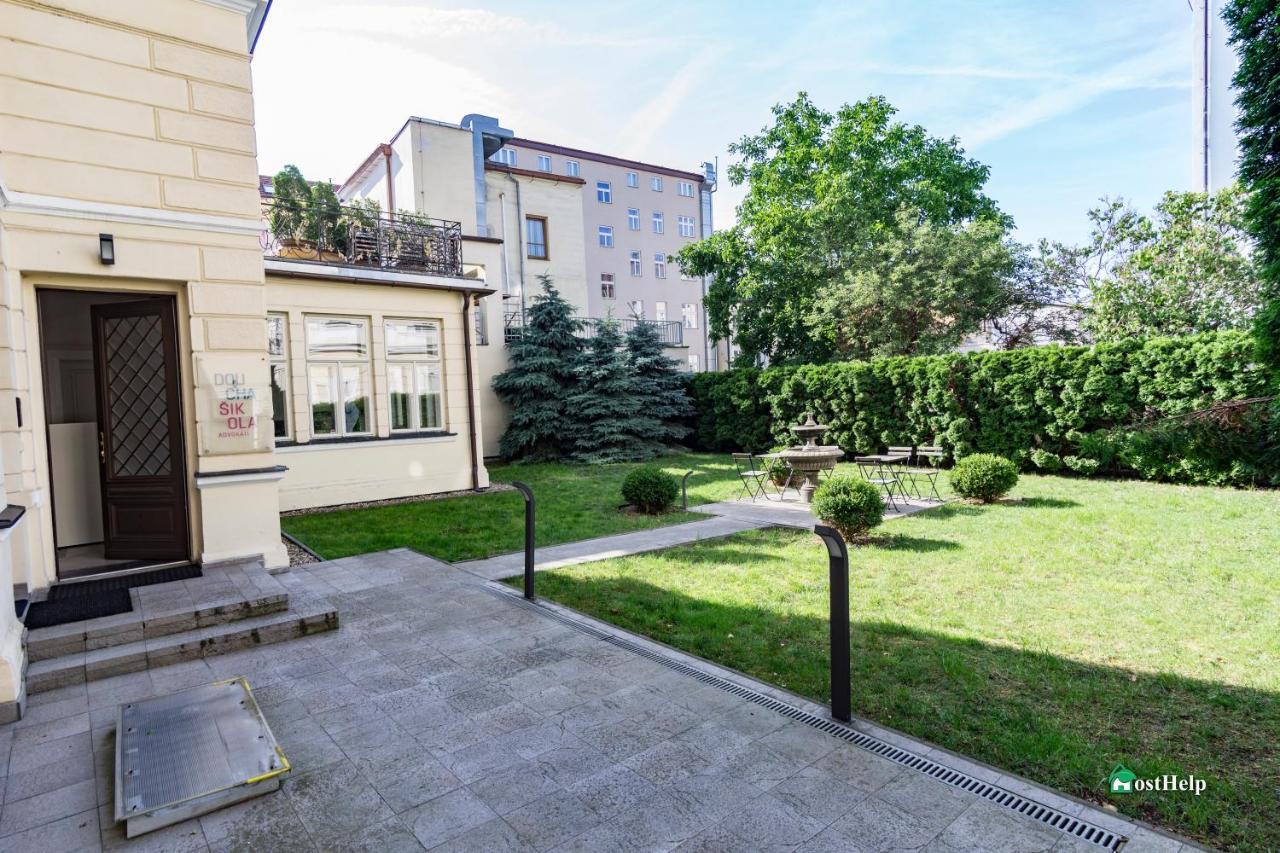 Historic Center With Hot-tub, Terrace And Garden Prag