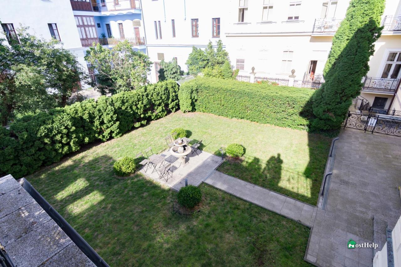 Historic Center With Hot-tub, Terrace And Garden Villa