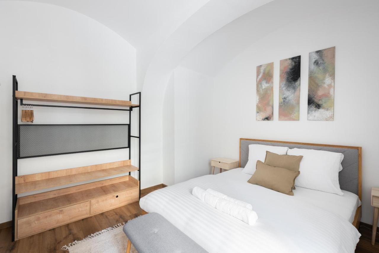 George Apartment Prag