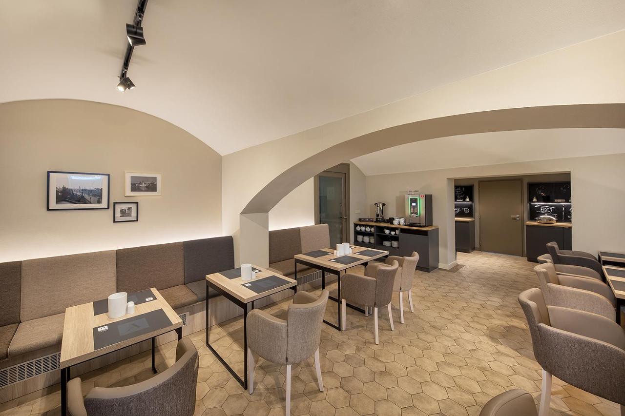 Avenue Legerova 19 Apartment