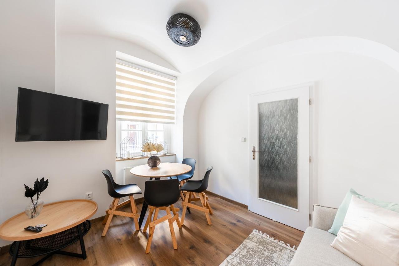 Apartment George