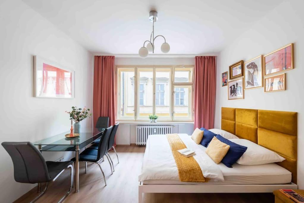Golden Sunny Apartment, Centre, For 3 People Apartment