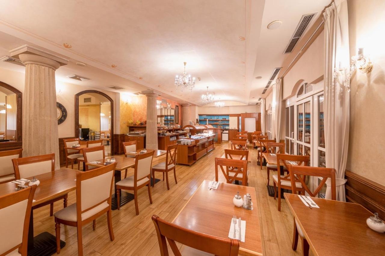 Meteor Plaza 4*