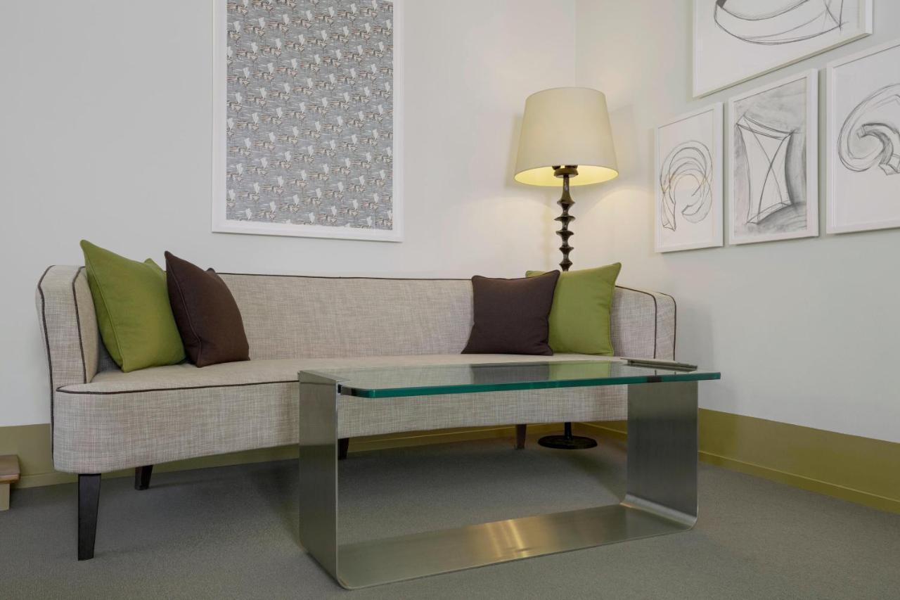 Augustine, A Luxury Collection Hotel, Hotel 5*