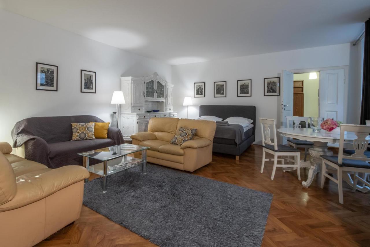 Carolinum Apartment Prague