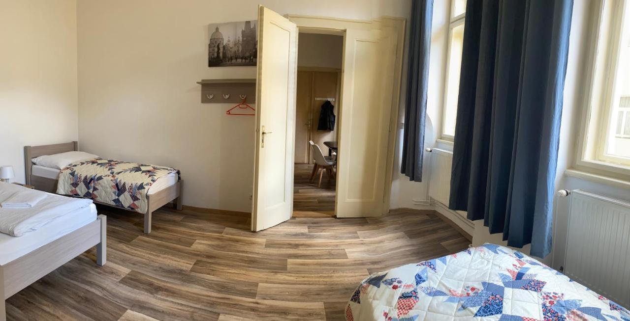 Kaiser Apartment *