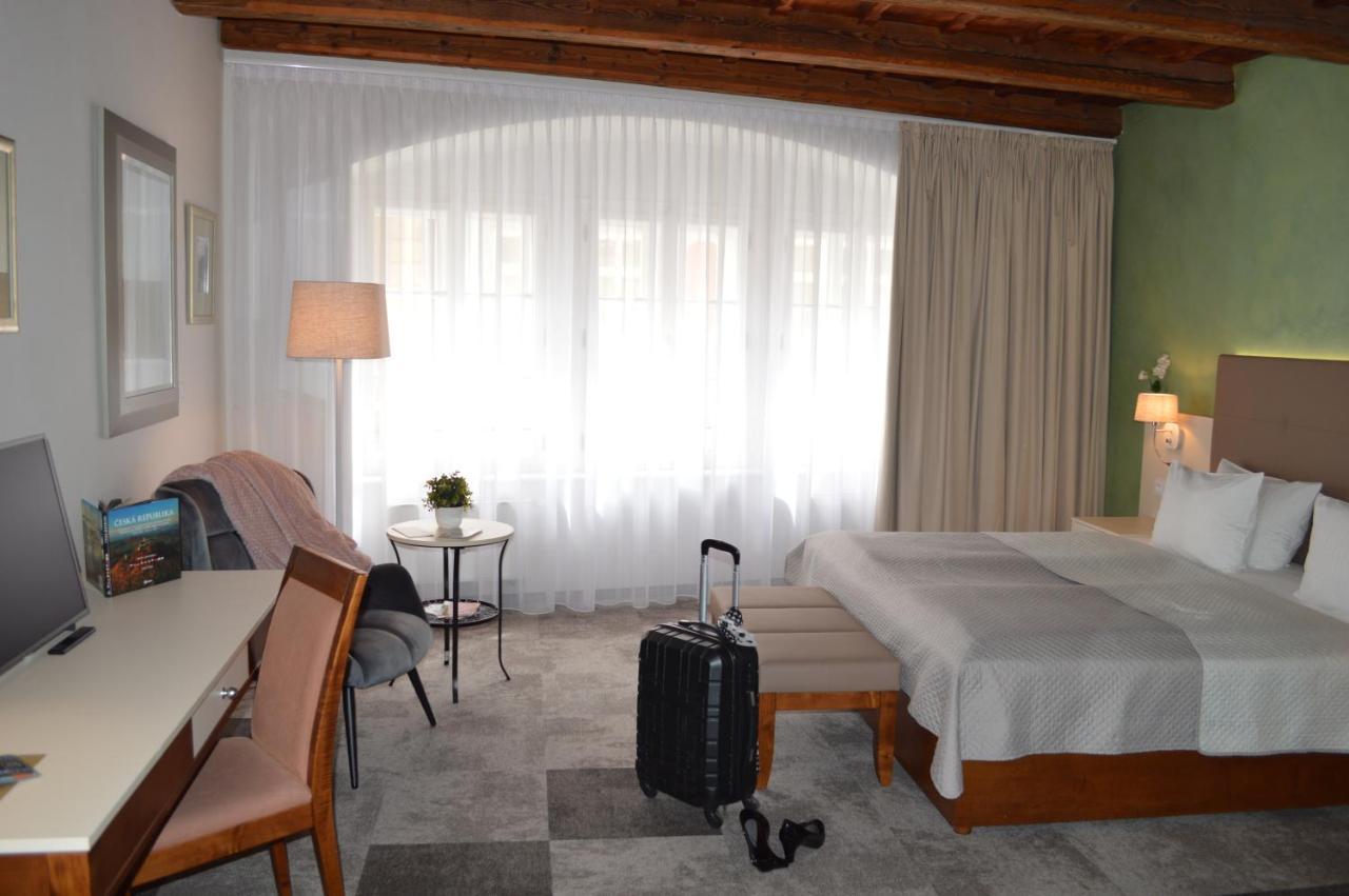 Hotell The Golden Wheel Prag