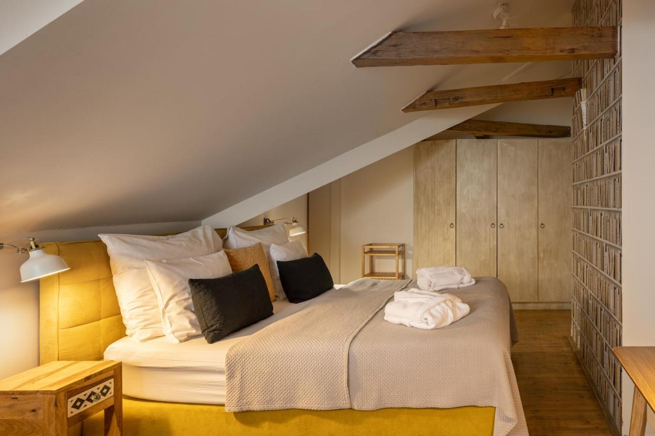 Lejlighed Gigantic Boho Chic 3 Bedroom 3 Bathroom Loft With Hanging Chair Prag