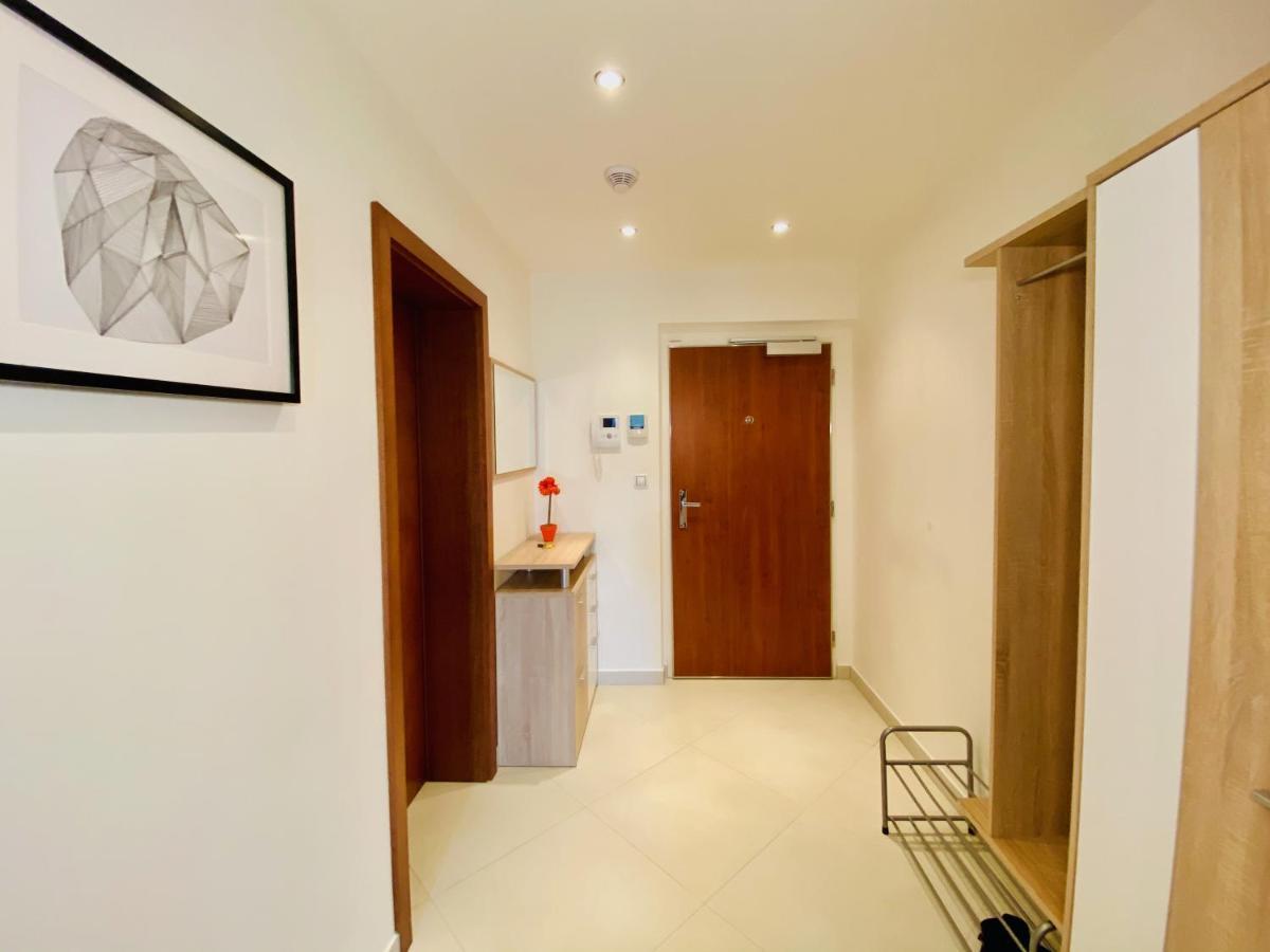 Art Garden Towers Apartment *