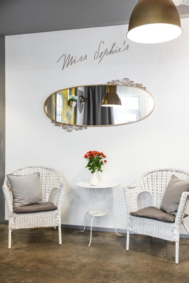 Hotel Miss Sophie's New Town&wellness