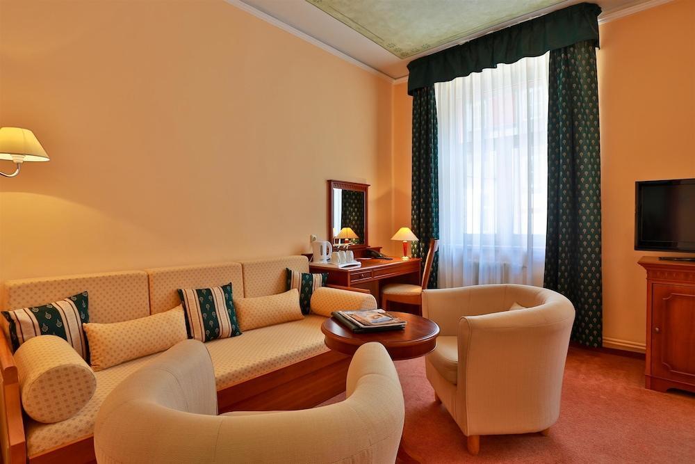 Meteor Plaza Hotell