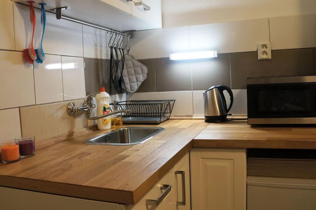 Apartment Fun + Easy In The Center Of Prague! Prague