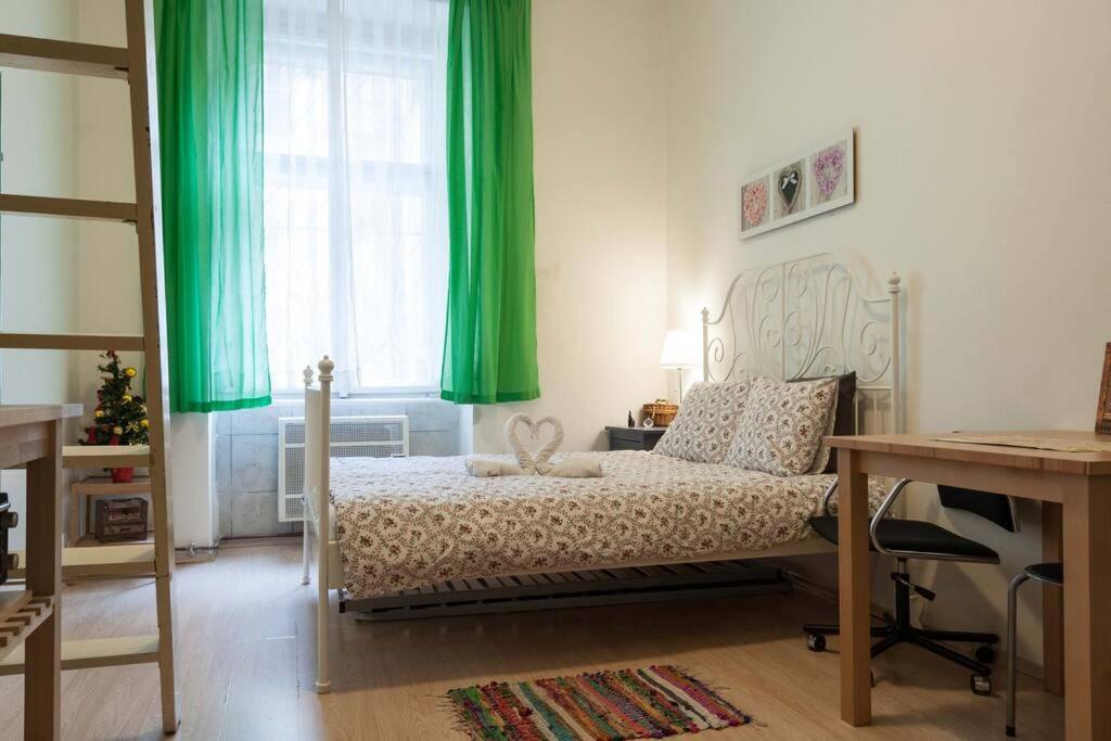 Fun + Easy In The Center Of Prague! Apartment Prague