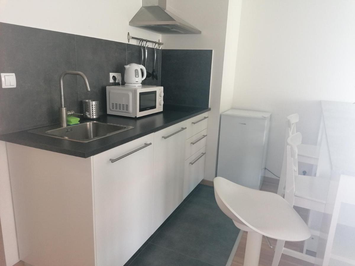 Brand New One Bedroom #54 In Brand New Building With Free Parking Apartment *