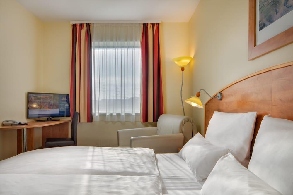 Amedia Express Prague, Trademark Collection By Wyndham Hotel Prague