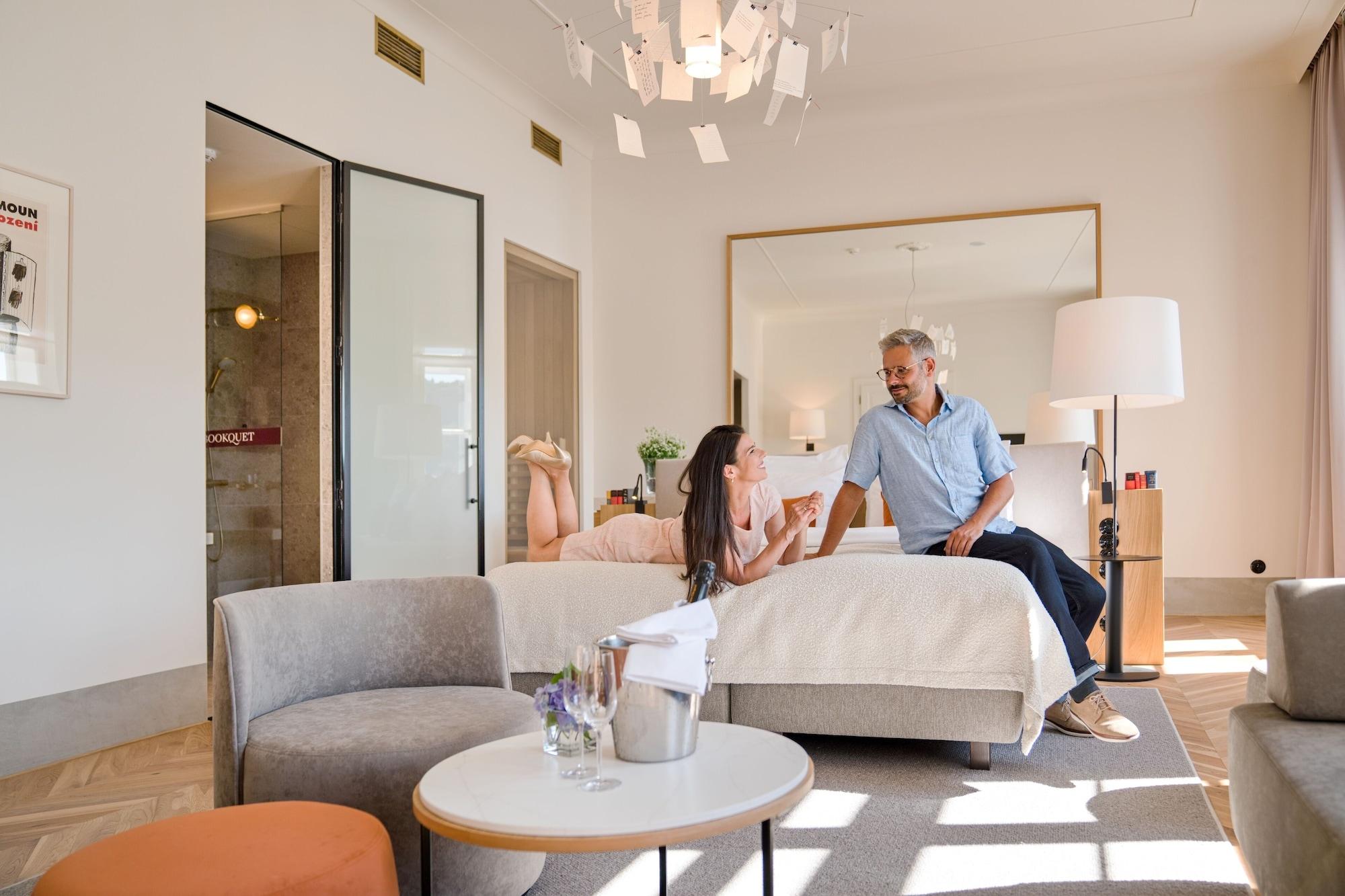 Bookquet Hotel 5*