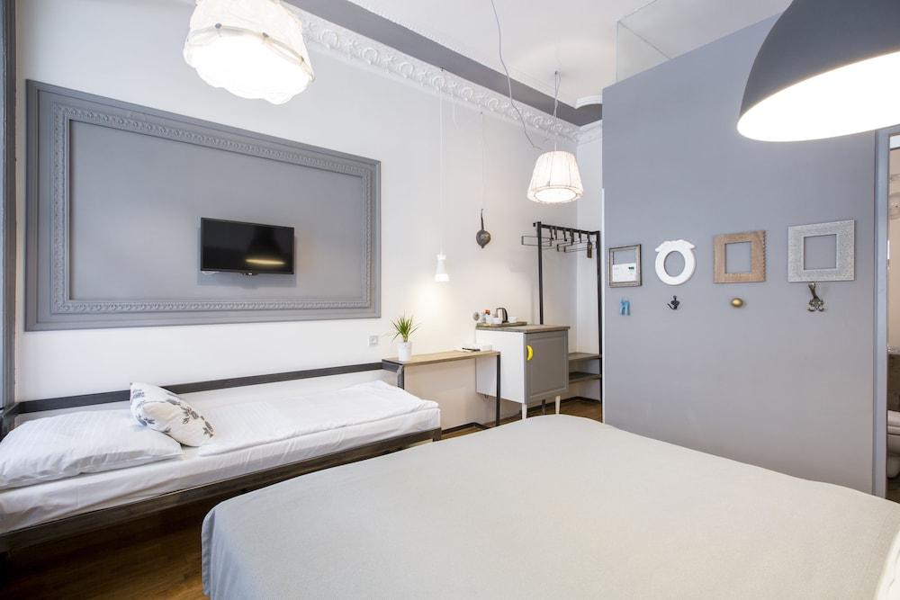 Hotel Miss Sophie's New Town&wellness