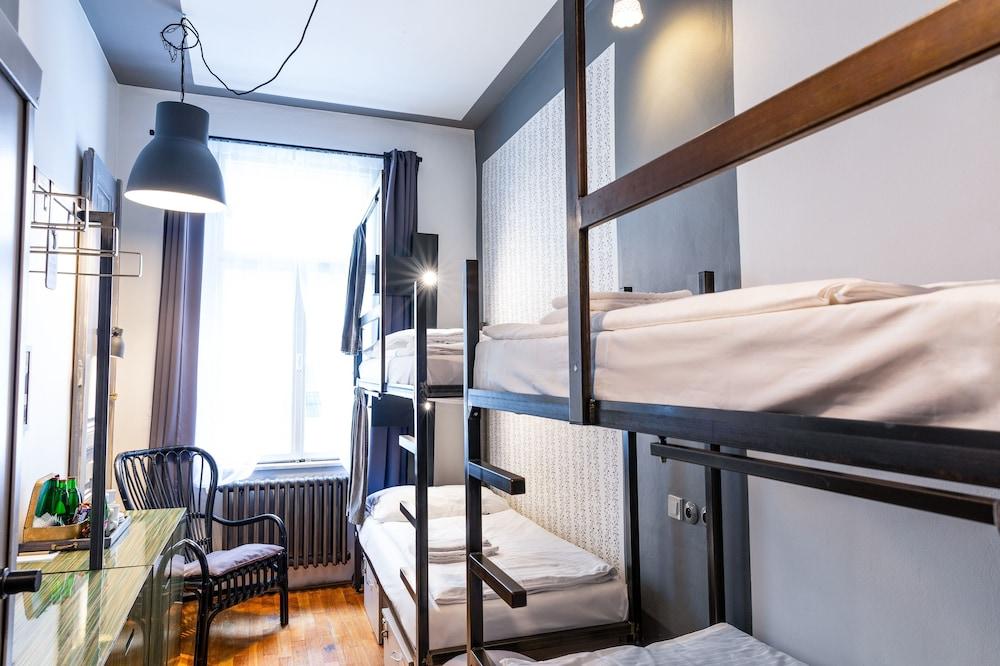 Hotel Miss Sophie's New Town&wellness