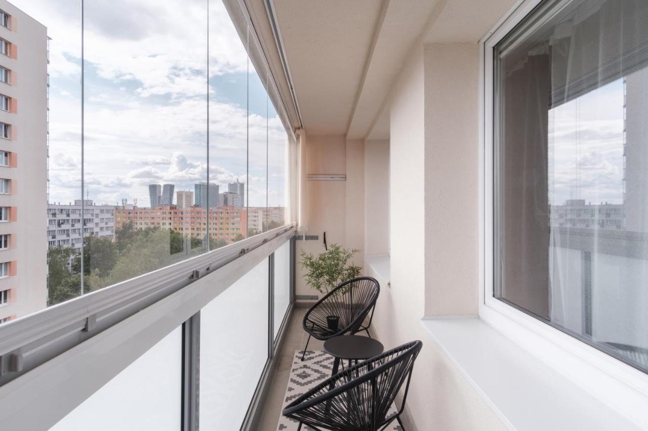 Days - Family W Balcony In Quiet Area Apartment