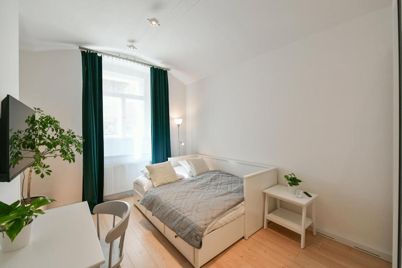Kubelikova 32 Apartment *