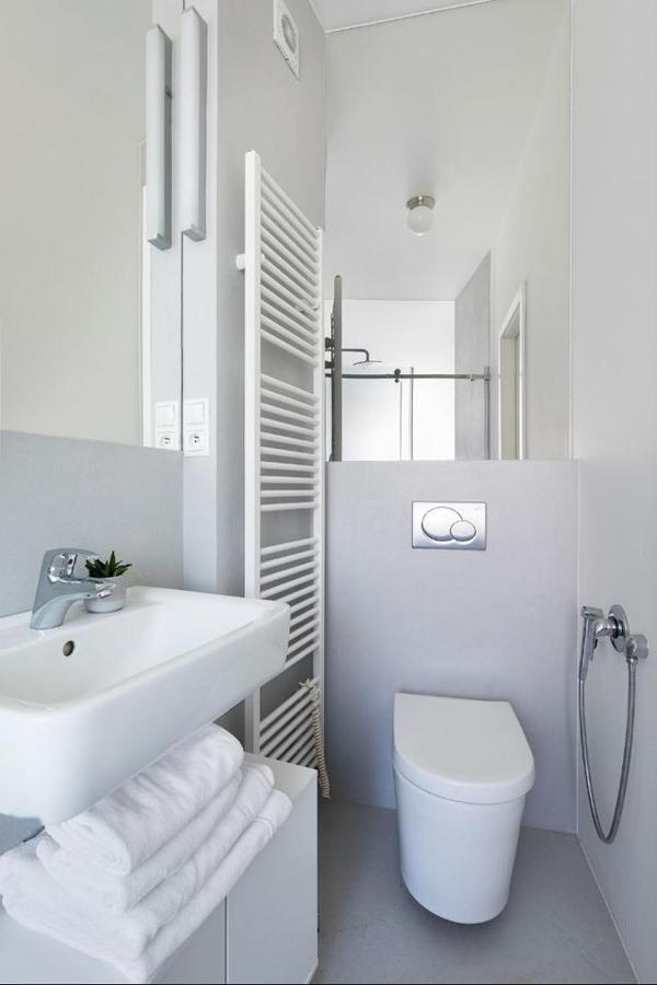 Luxury Beautiful Spacious In Perfect Location Apartment *