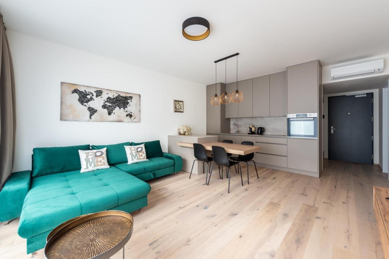 Apartment Jay Prag