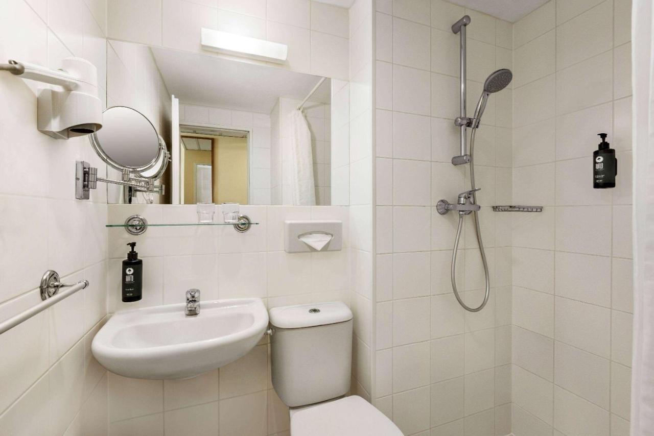 Hotel Amedia Express Prague, Trademark Collection By Wyndham 3*
