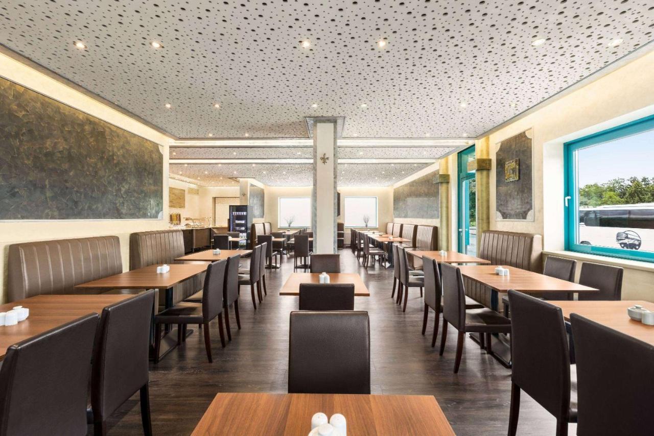 Hotel Amedia Express Prague, Trademark Collection By Wyndham 3*