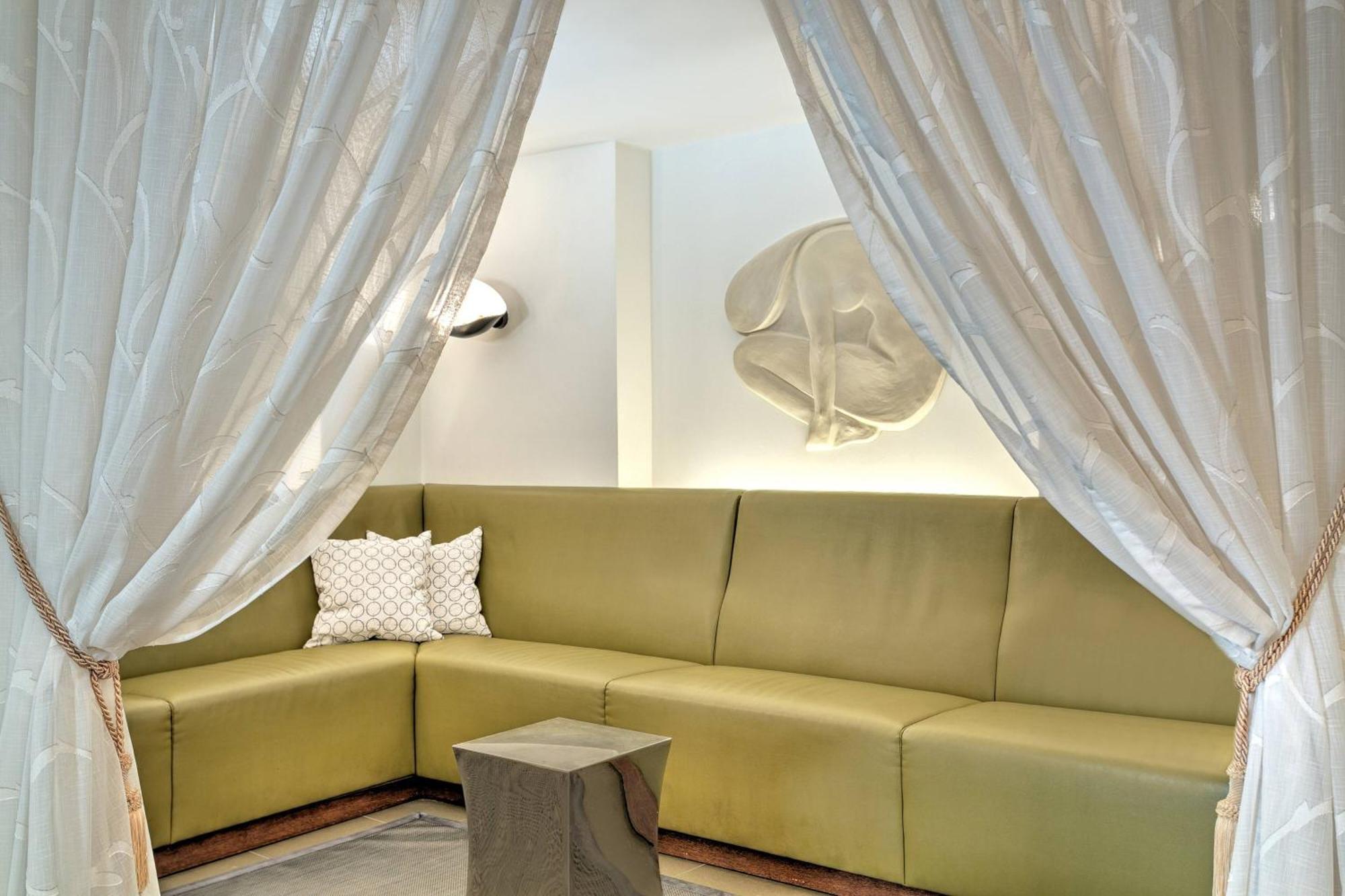 Augustine, A Luxury Collection Hotel, 5*