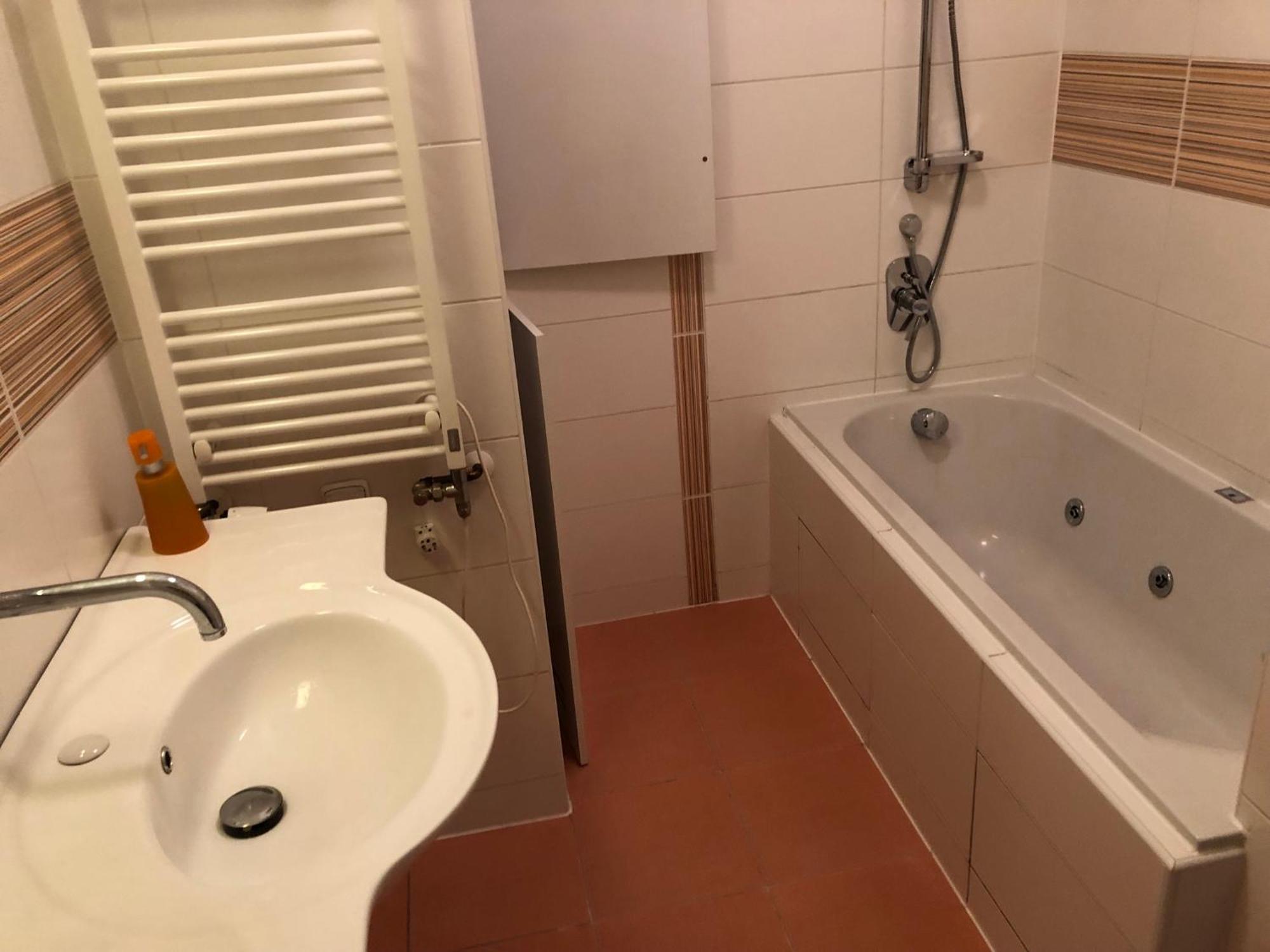 Privatunterkunft Super Solo Traveler's Loft With Stunning Views *