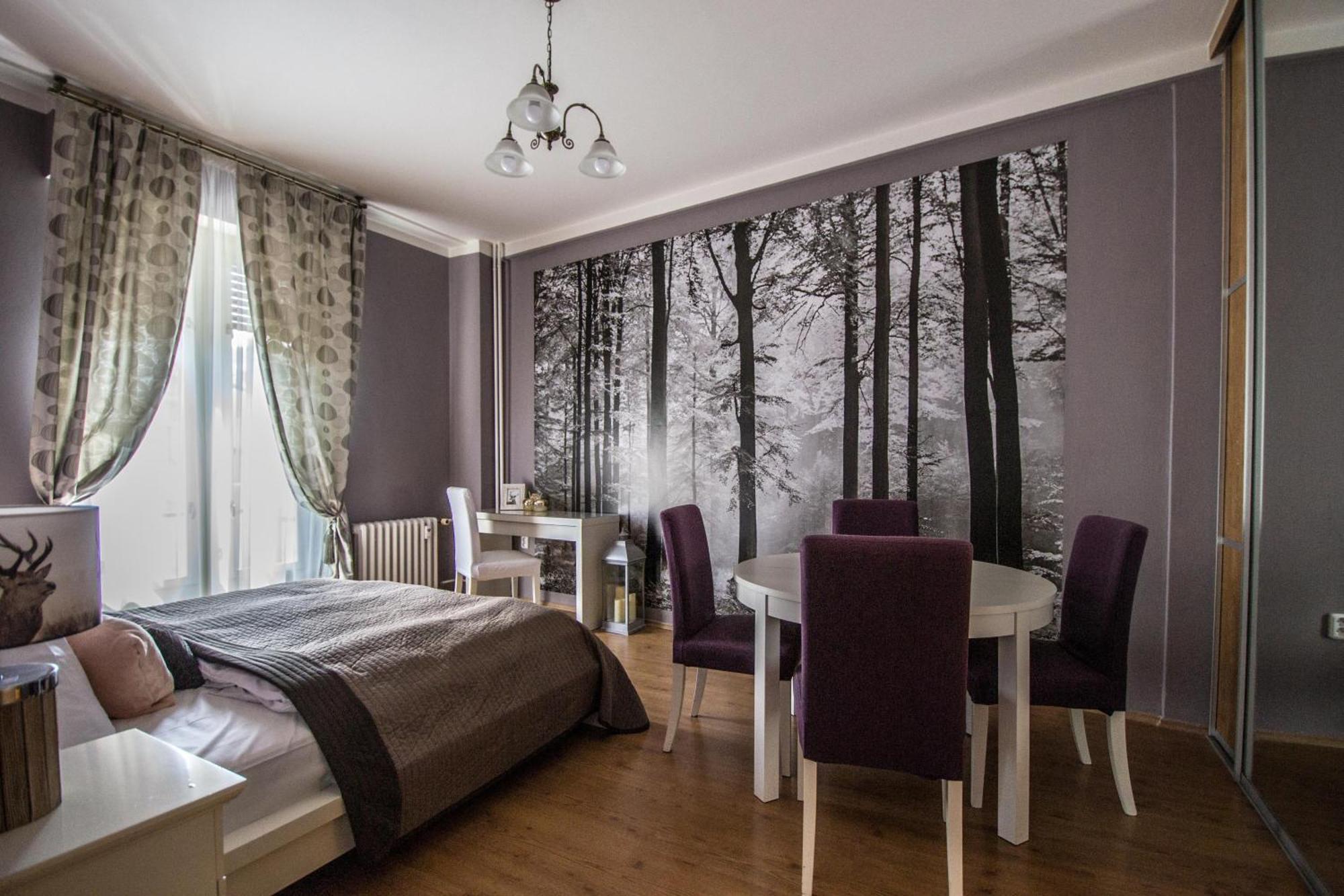 Main Square Sauna And Fireplace Apartment