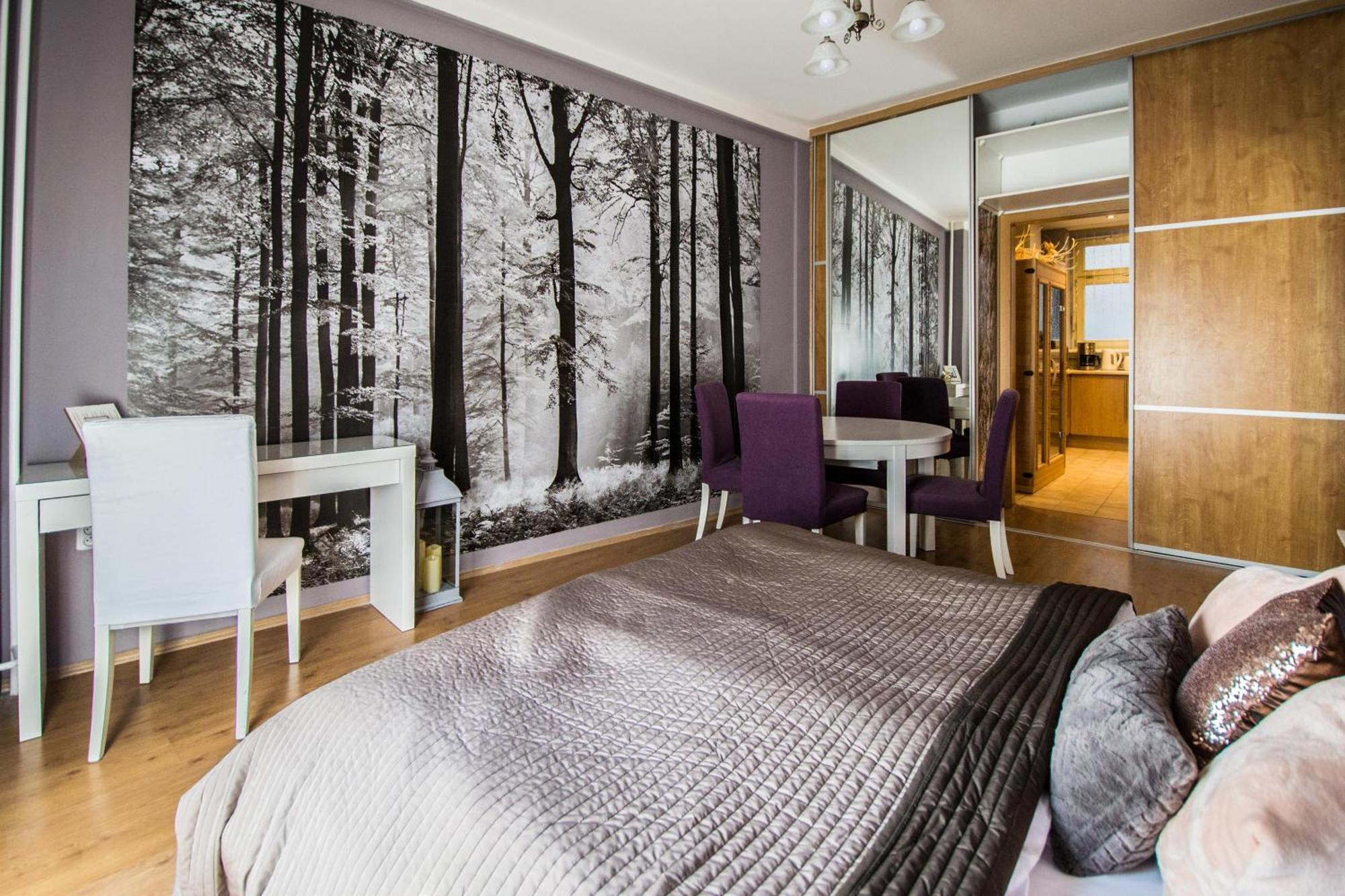 Main Square Sauna And Fireplace Apartment