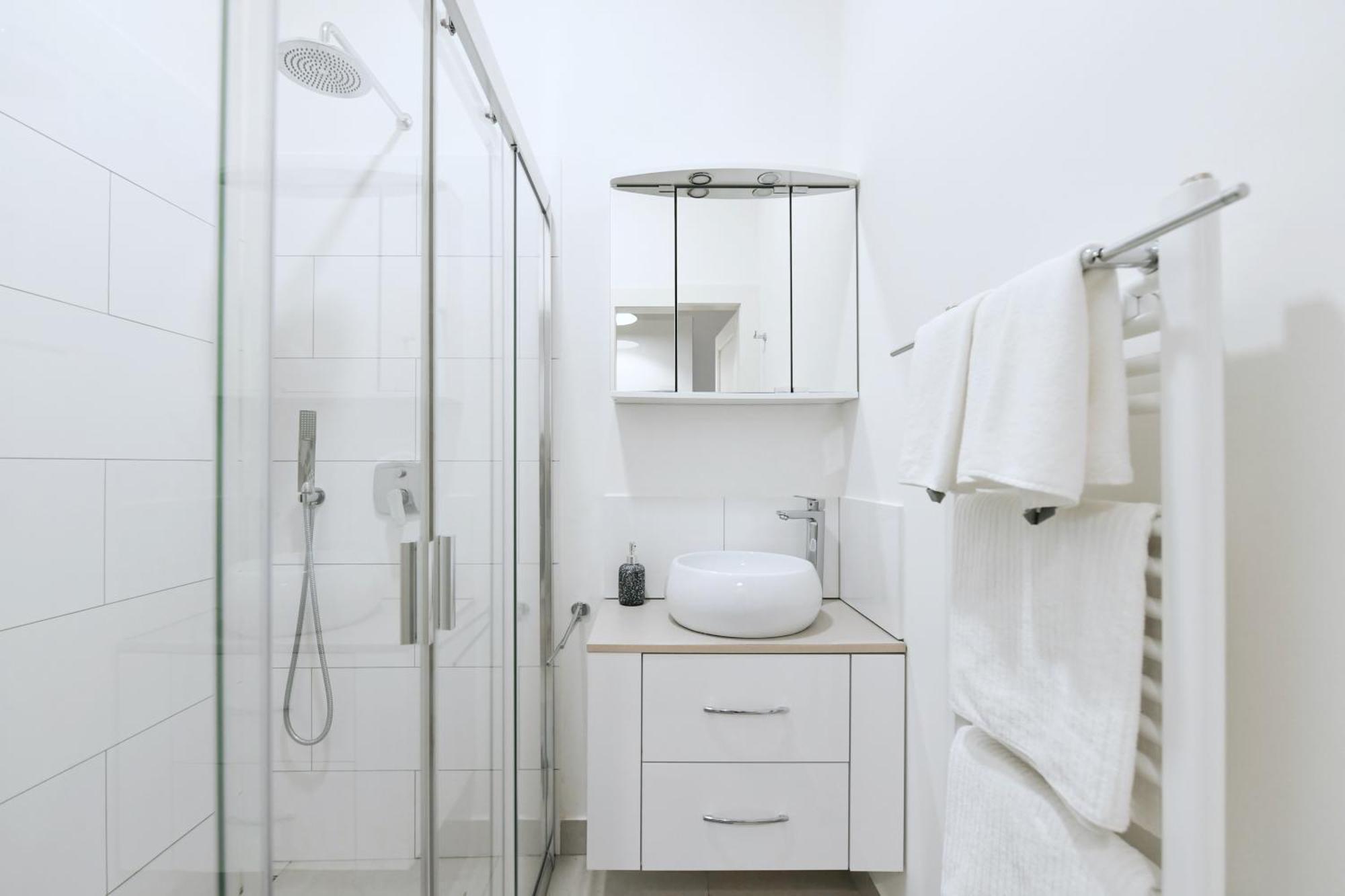 Kubelikova 32 Apartment