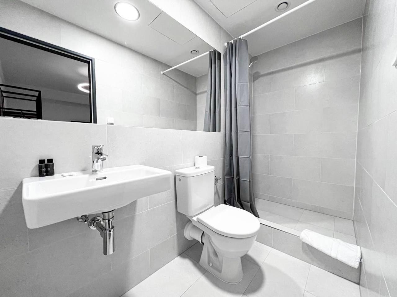 Post 120 Hotel