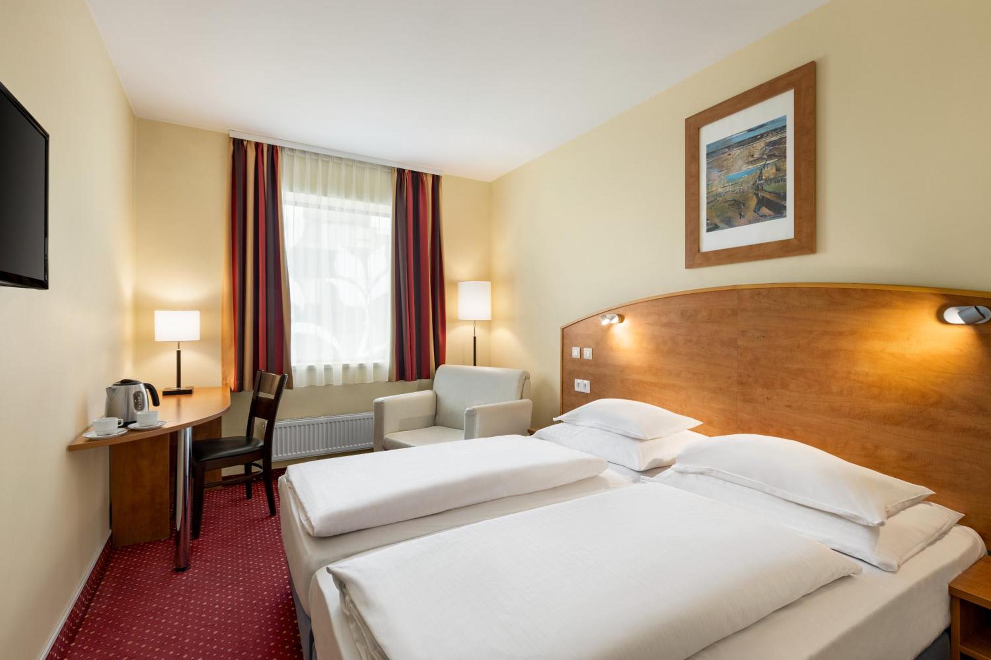 Hotel Amedia Express Prague, Trademark Collection By Wyndham