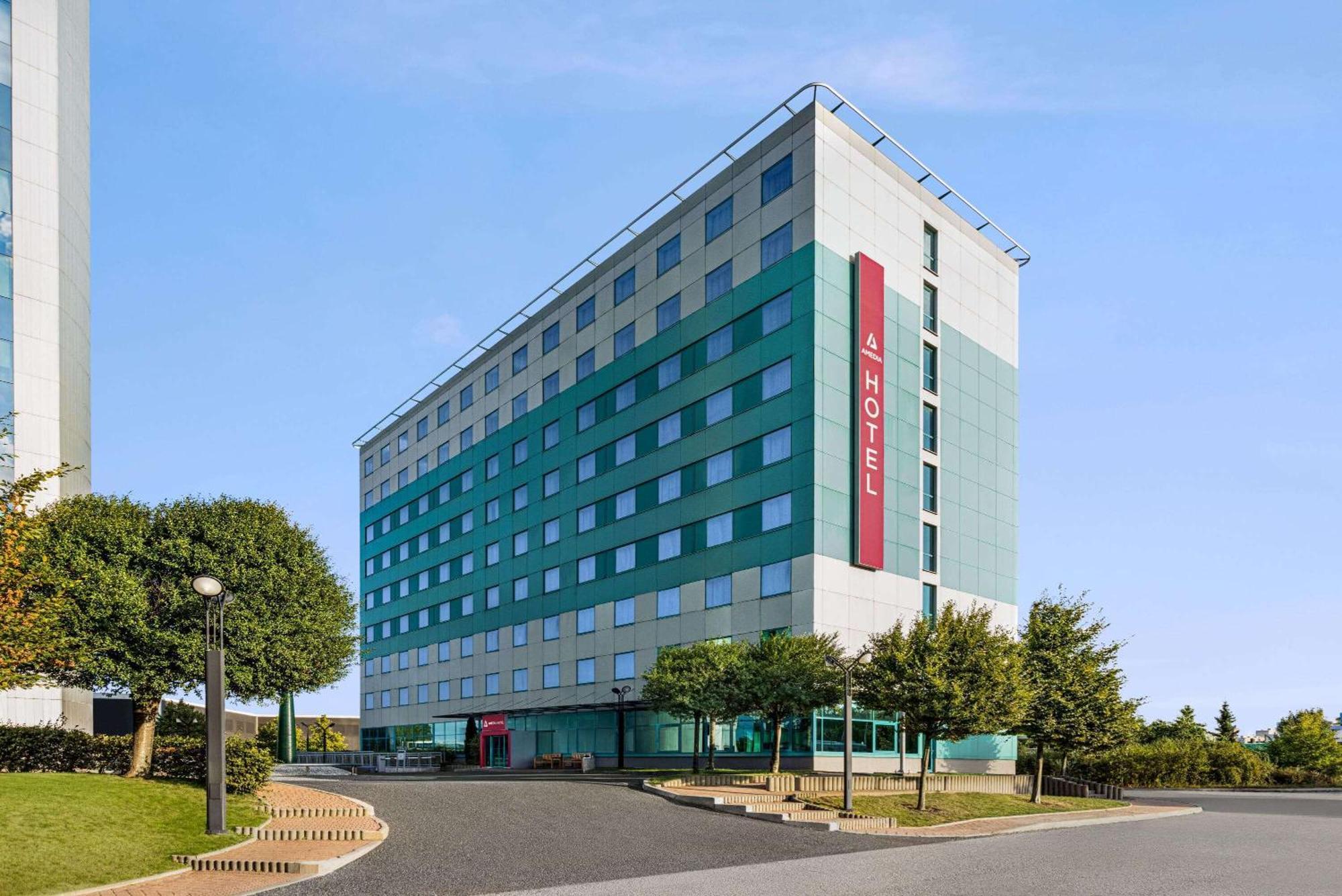 Amedia Express Prague, Trademark Collection By Wyndham