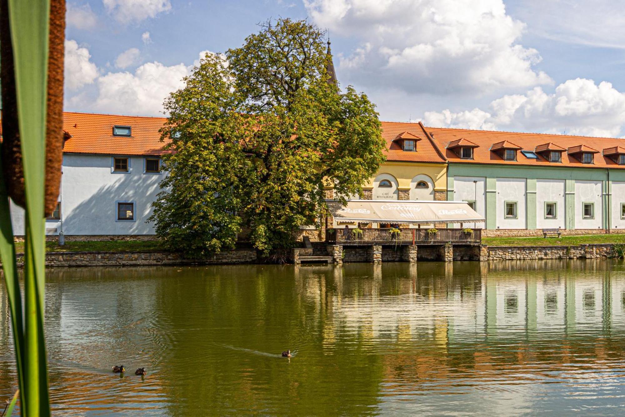 Certousy 3* Prag