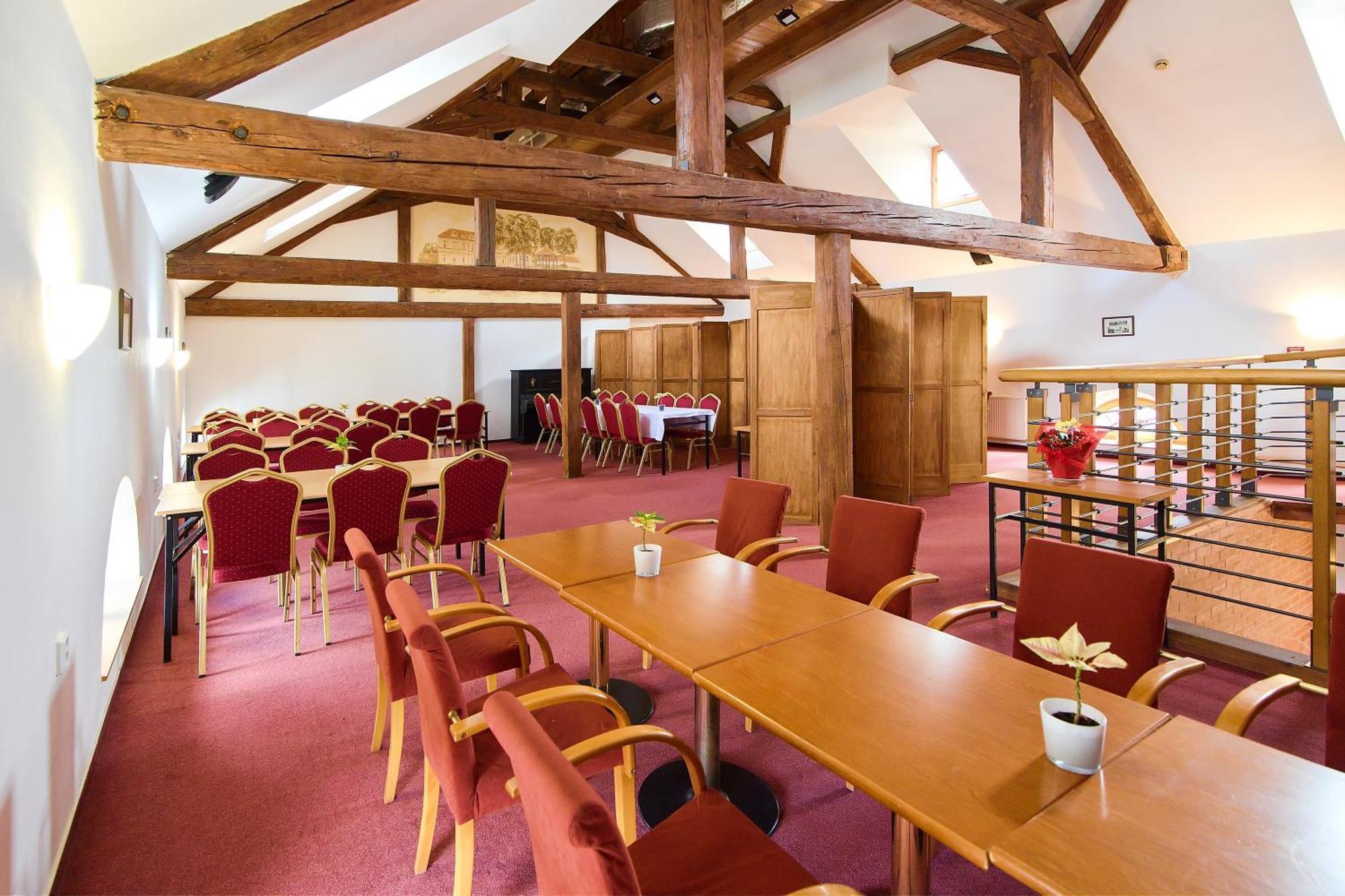 Hotel Certousy