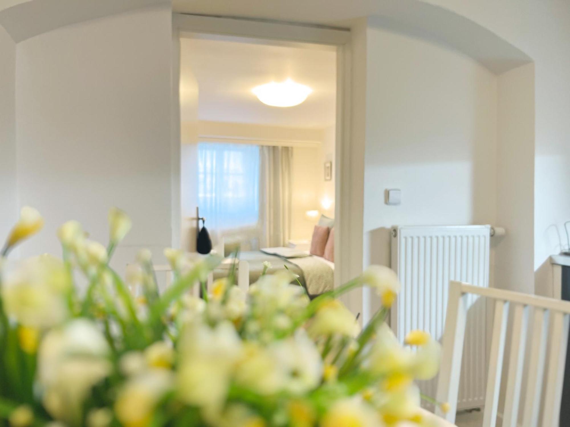 Charles Bridge Apartment Prag